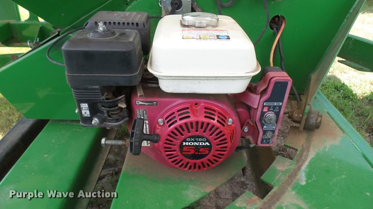 image for item DR9631 Norwood Sales SS290 seed shuttle