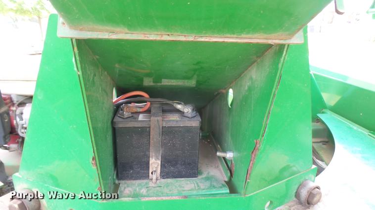 image for item DR9631 Norwood Sales SS290 seed shuttle