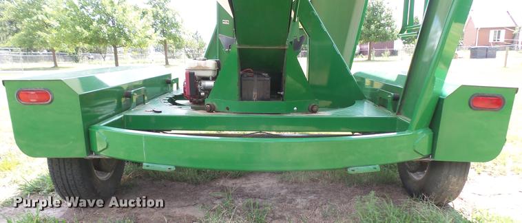 image for item DR9631 Norwood Sales SS290 seed shuttle