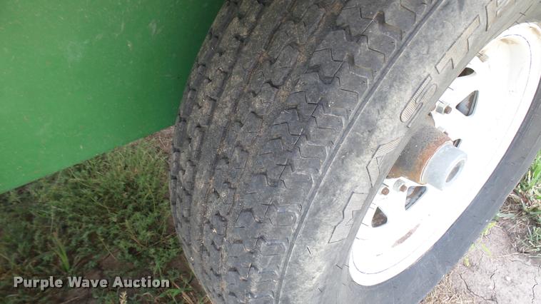 image for item DR9631 Norwood Sales SS290 seed shuttle