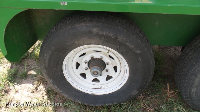 image for item DR9631 Norwood Sales SS290 seed shuttle