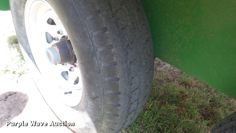 image for item DR9631 Norwood Sales SS290 seed shuttle