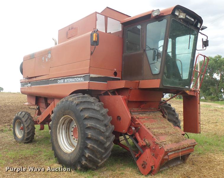 image for item DR9638 Case IH 1680 Axial-Flow combine