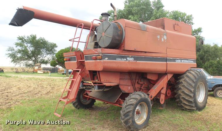 image for item DR9638 Case IH 1680 Axial-Flow combine