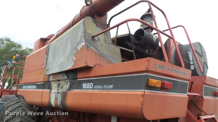 image for item DR9638 Case IH 1680 Axial-Flow combine