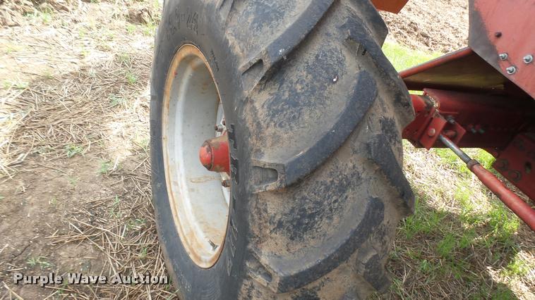 image for item DR9638 Case IH 1680 Axial-Flow combine