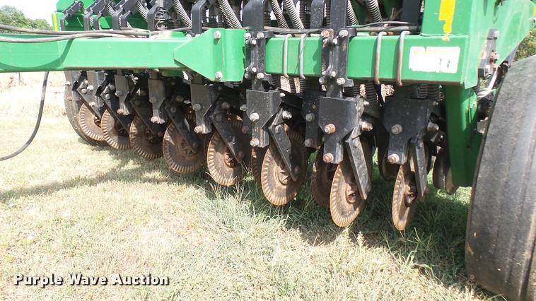 image for item DR9647 Great Plains 1005NG grain drill