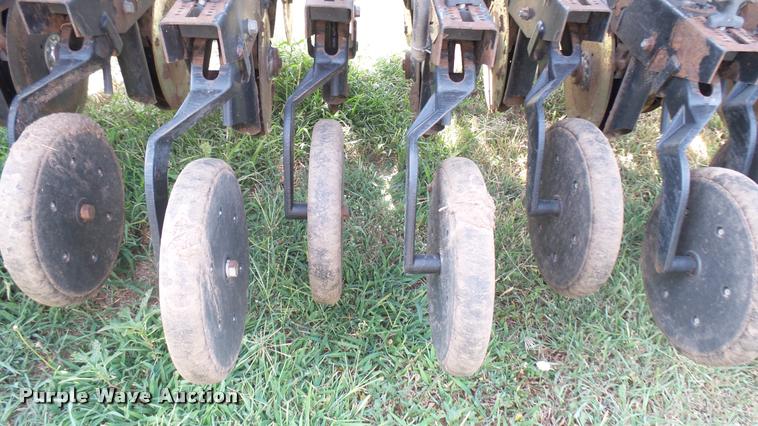 image for item DR9647 Great Plains 1005NG grain drill