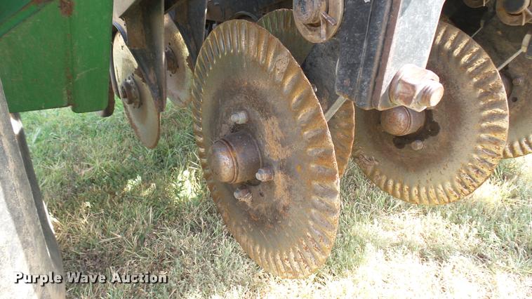 image for item DR9647 Great Plains 1005NG grain drill