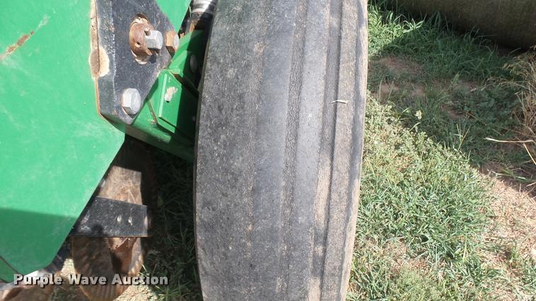 image for item DR9647 Great Plains 1005NG grain drill