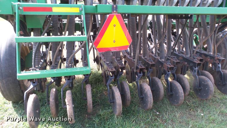 image for item DR9647 Great Plains 1005NG grain drill