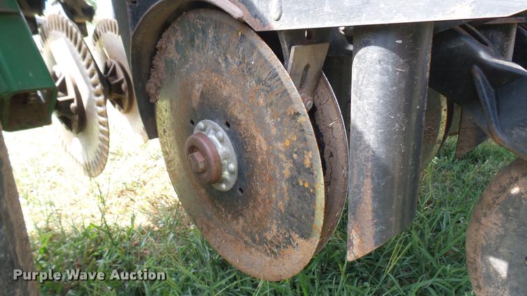 image for item DR9647 Great Plains 1005NG grain drill