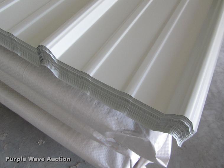image for item G1209 (70) sheets of metal siding/roofing