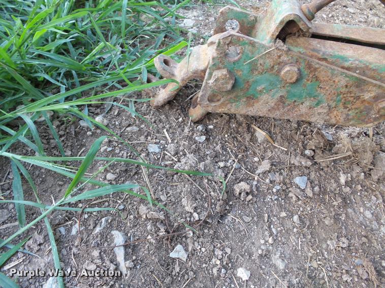 image for item K3250 John Deere 495A planter