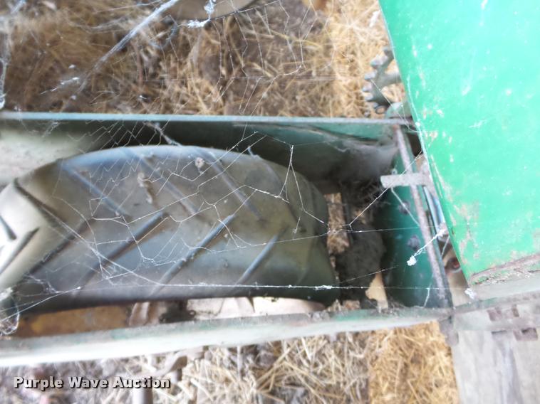 image for item K3250 John Deere 495A planter