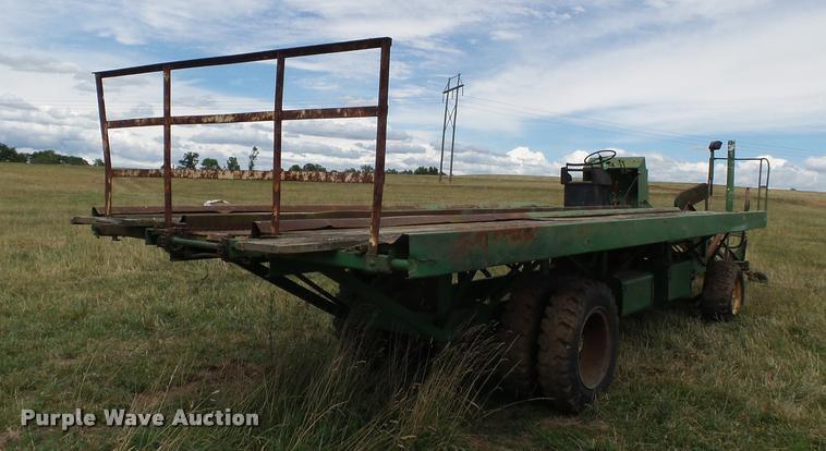 image for item K3252 United Manufacturing 10 bale wagon