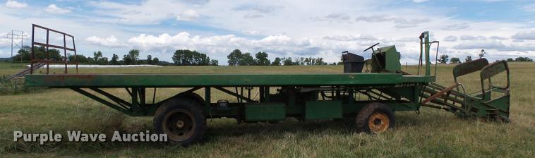 image for item K3252 United Manufacturing 10 bale wagon