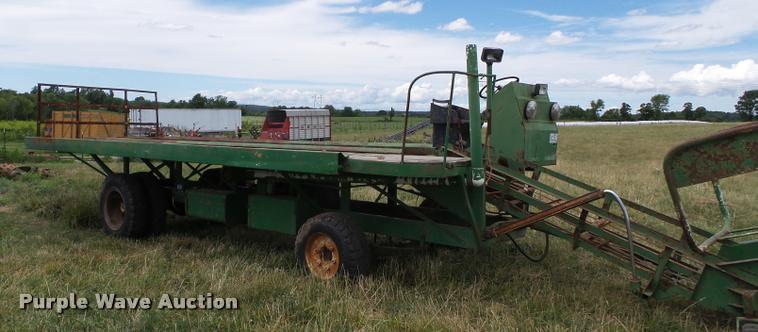 image for item K3252 United Manufacturing 10 bale wagon
