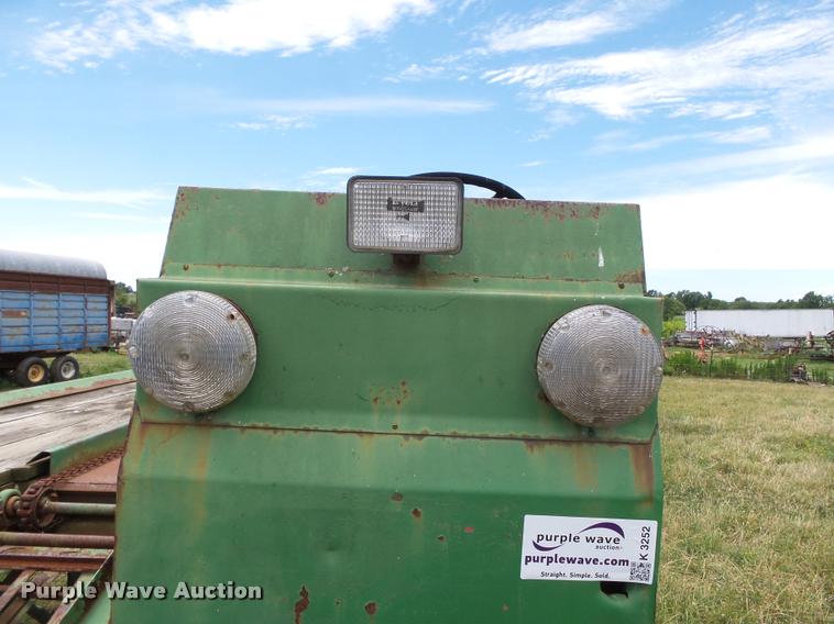 image for item K3252 United Manufacturing 10 bale wagon