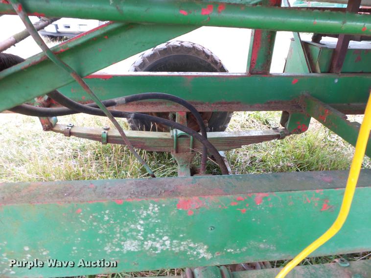 image for item K3252 United Manufacturing 10 bale wagon