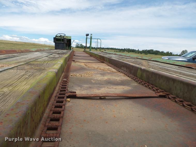 image for item K3252 United Manufacturing 10 bale wagon