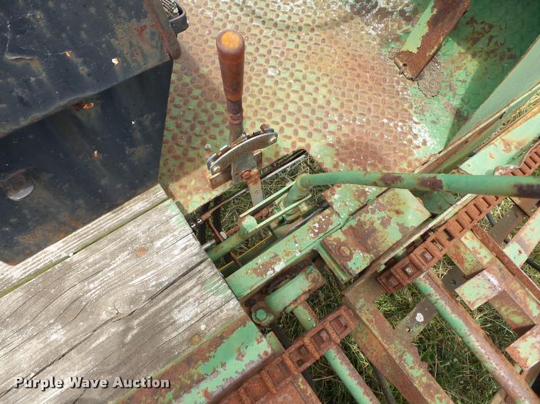 image for item K3252 United Manufacturing 10 bale wagon