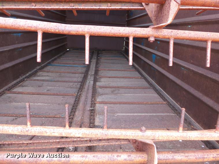 image for item K3253 Big Blue 810A silage wagon