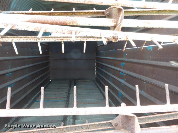 image for item K3253 Big Blue 810A silage wagon