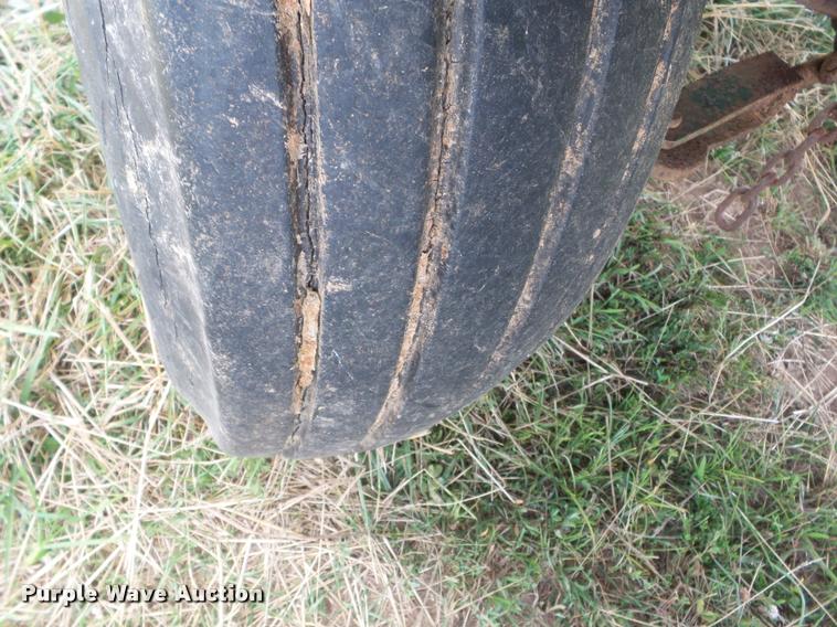 image for item K3253 Big Blue 810A silage wagon