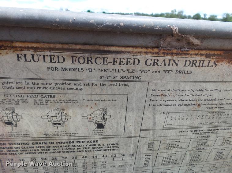 image for item K3255 John Deere E000B grain drill