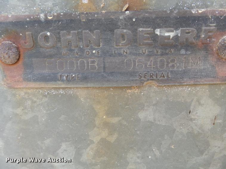 image for item K3255 John Deere E000B grain drill