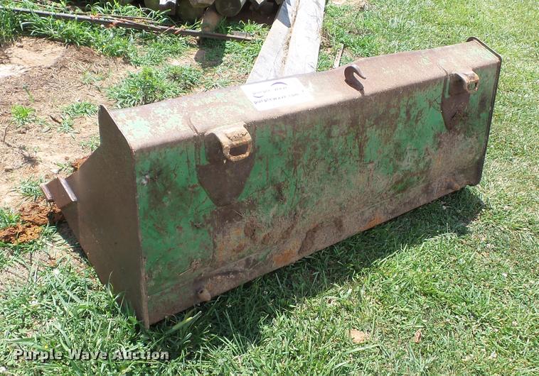 image for item K3258 John Deere bucket