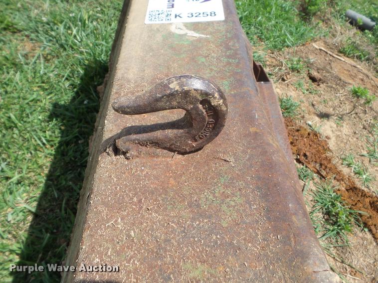 image for item K3258 John Deere bucket