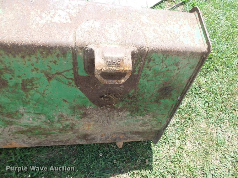 image for item K3258 John Deere bucket