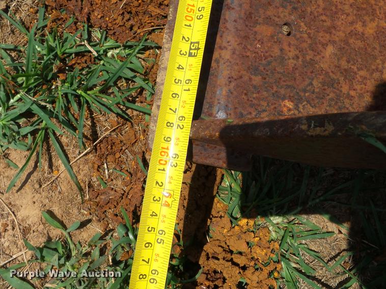 image for item K3258 John Deere bucket