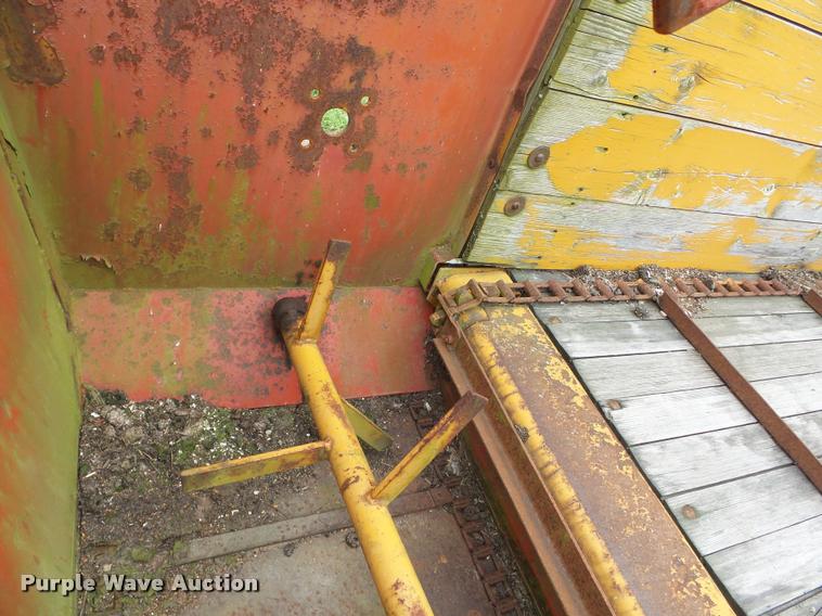 image for item K3261 Knight K16-7 silage wagon