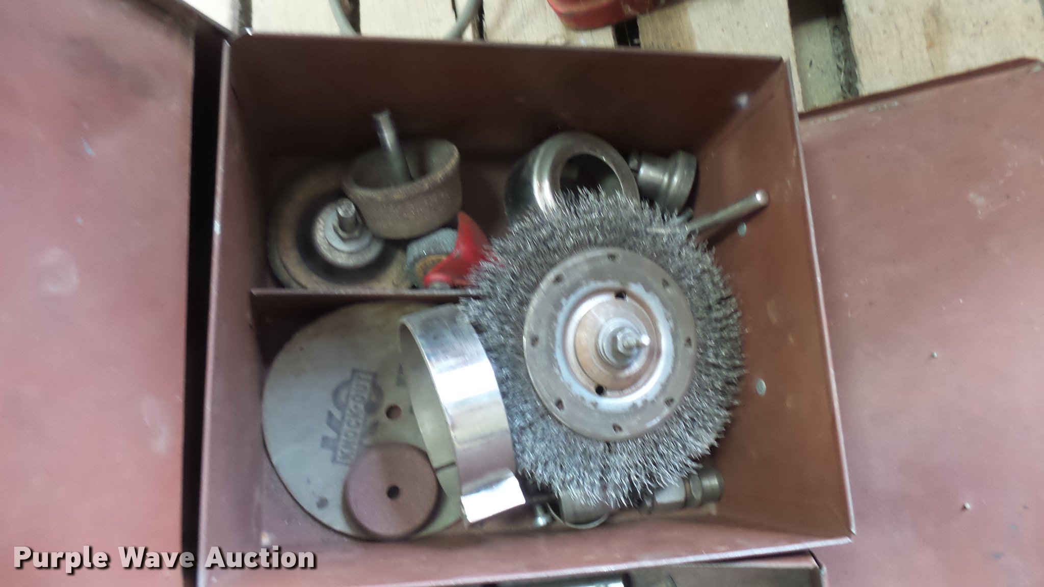 Ko Lee valve grinding machine in Geneseo, KS Item DR9632 sold