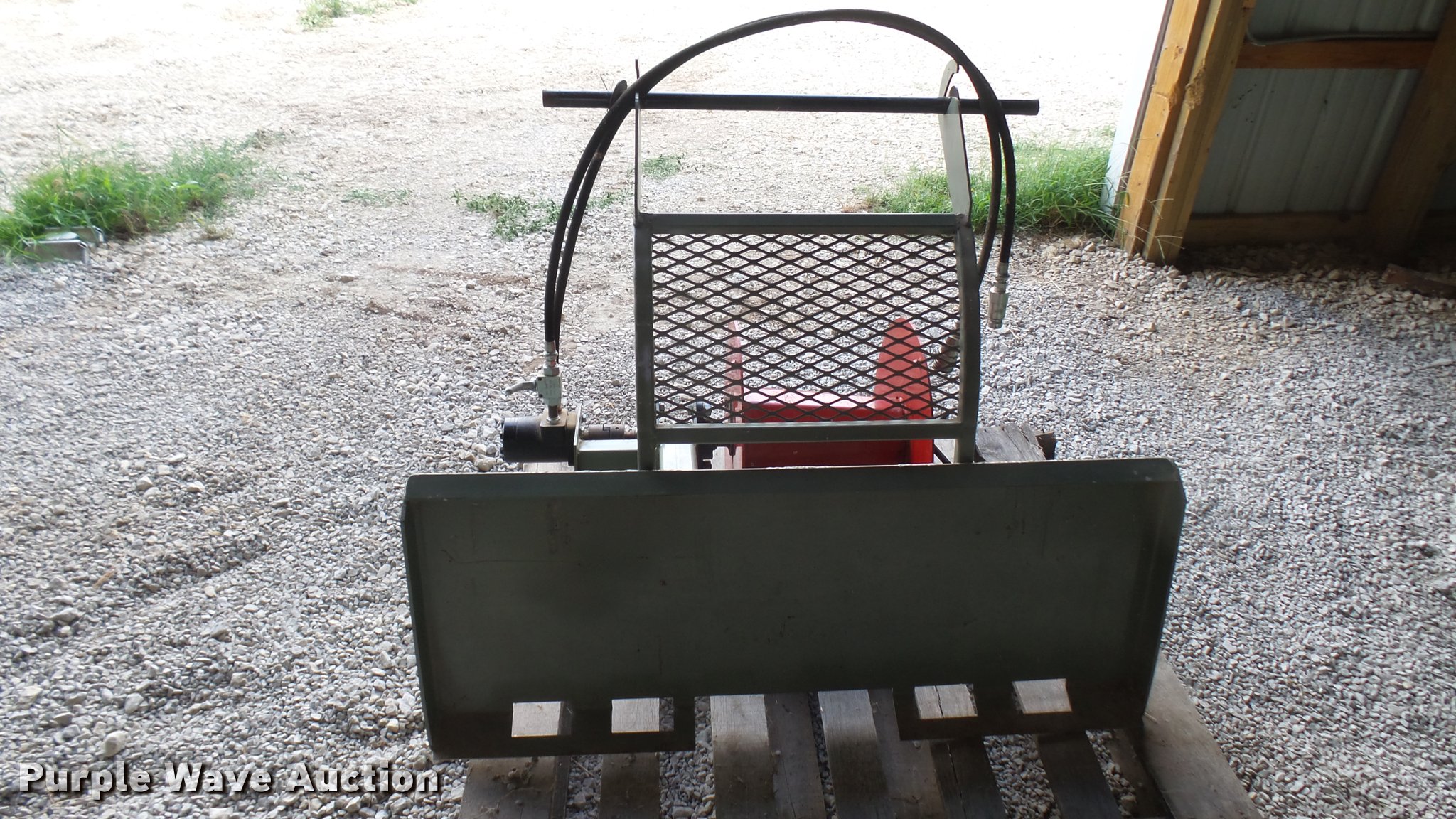 Douglass Welding skid steer wire winder in Geneseo, KS Item DR9634