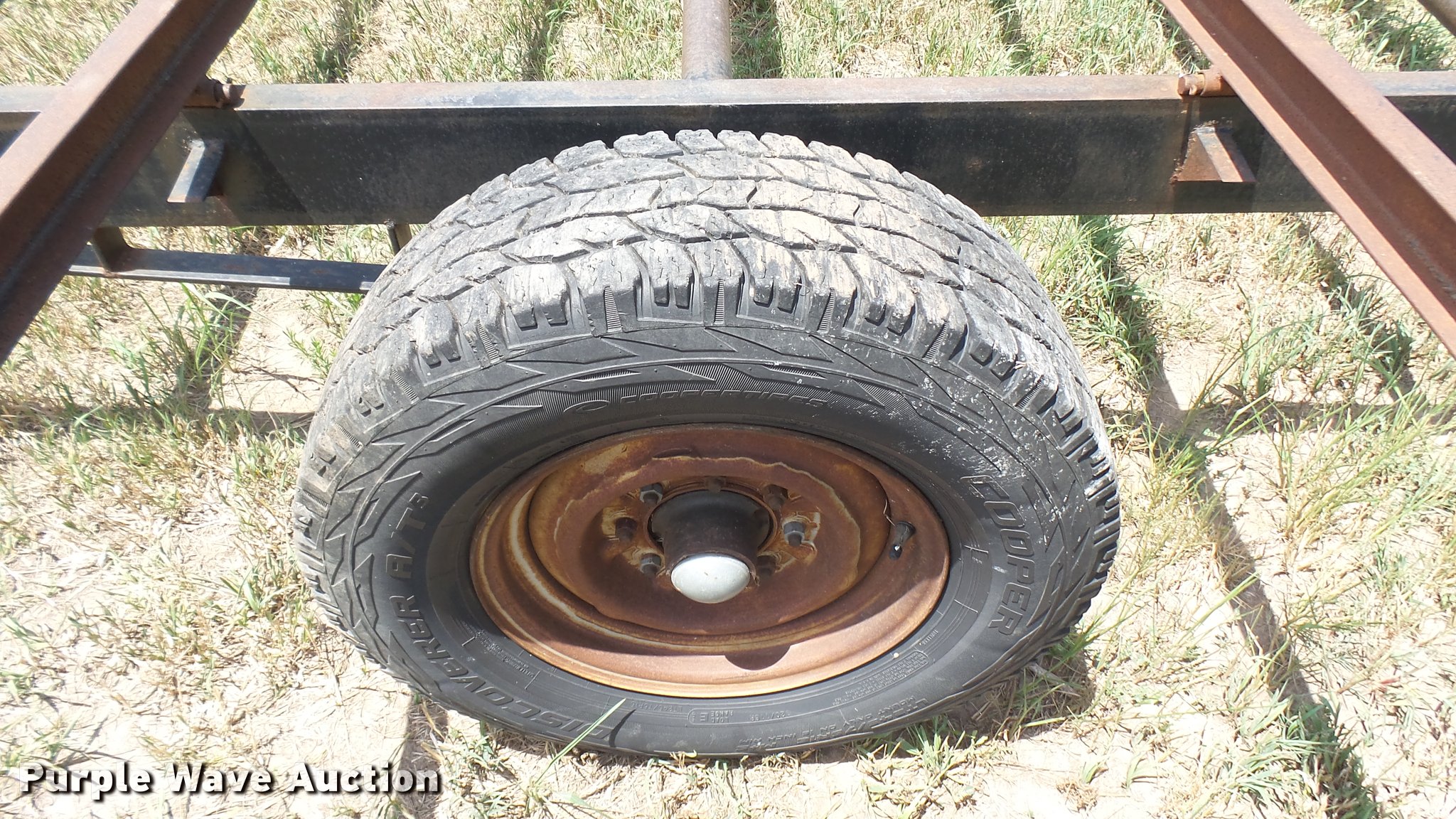 Hay bale trailer in McPherson, KS Item DR9661 sold Purple Wave