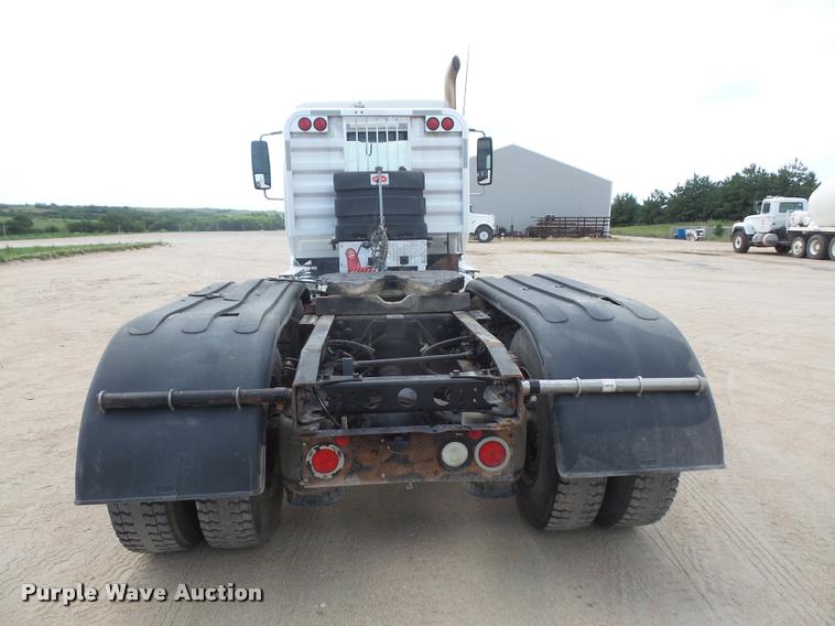 image for item DA1572 2008 International ProStar Premium semi truck