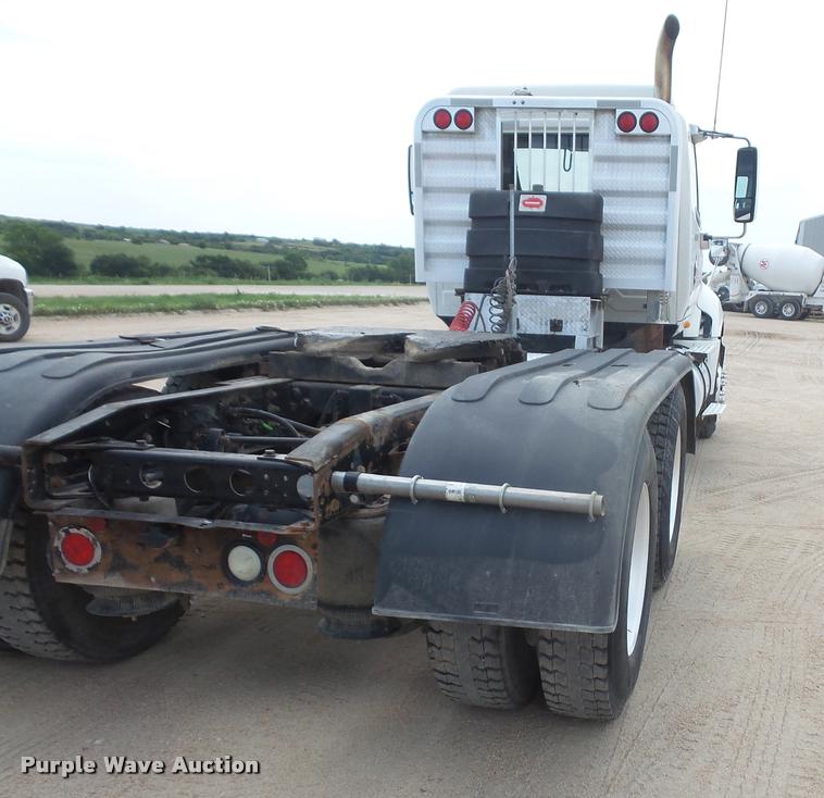 image for item DA1572 2008 International ProStar Premium semi truck