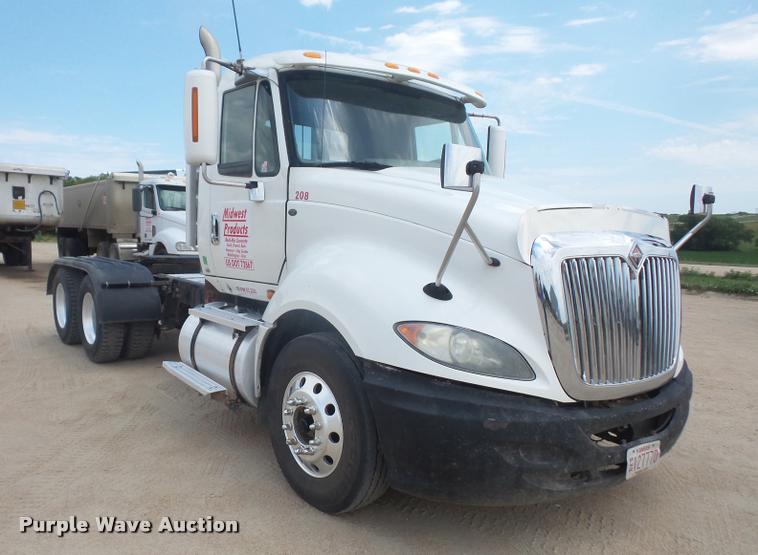 image for item DA1572 2008 International ProStar Premium semi truck