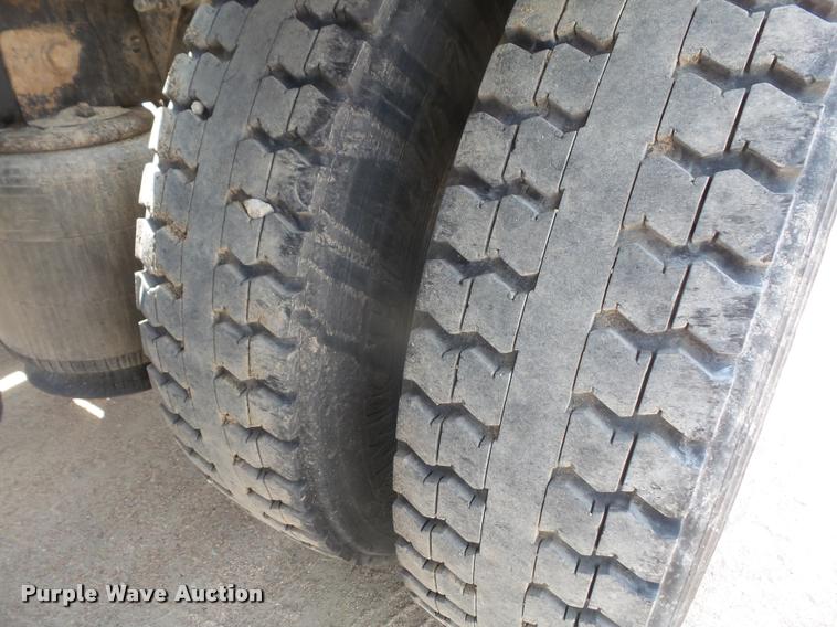 image for item DA1572 2008 International ProStar Premium semi truck