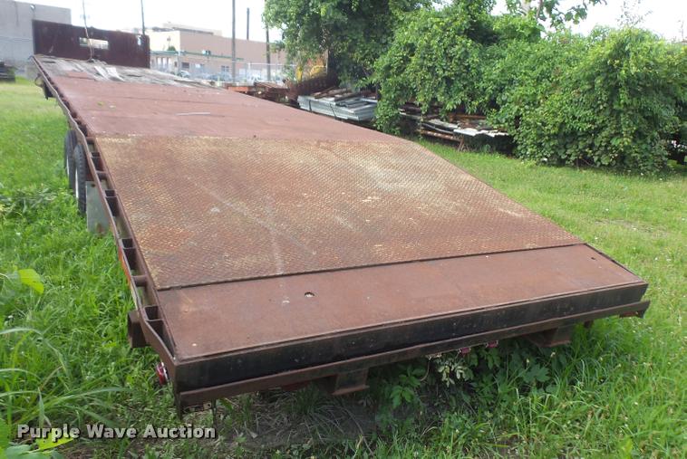 image for item DA1624 1987 J-Rod 9640TDF equipment trailer