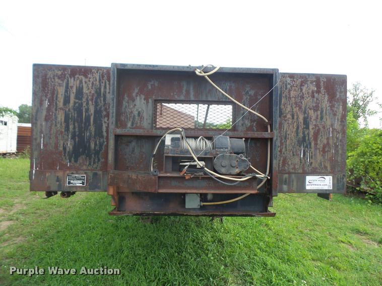 image for item DA1624 1987 J-Rod 9640TDF equipment trailer