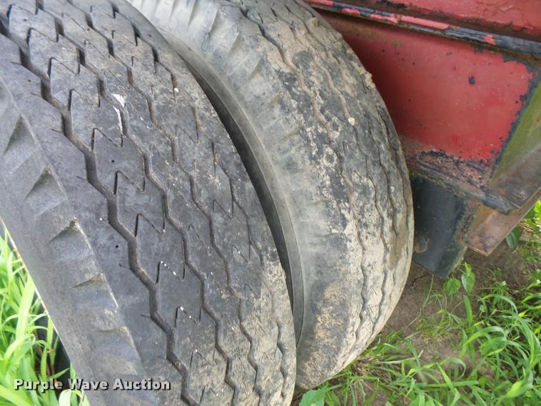 image for item DA1624 1987 J-Rod 9640TDF equipment trailer