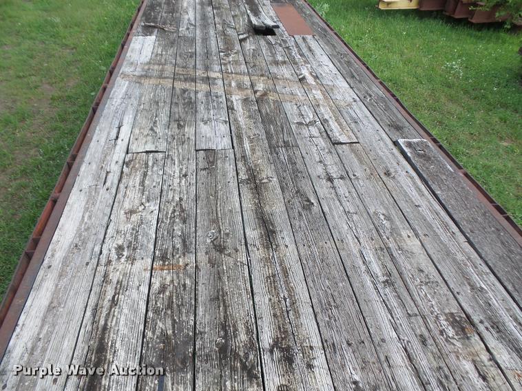 image for item DA1624 1987 J-Rod 9640TDF equipment trailer