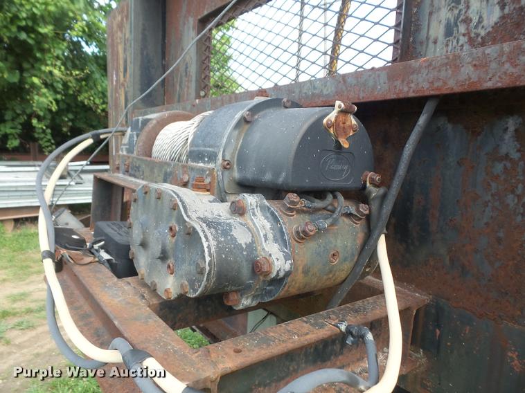 image for item DA1624 1987 J-Rod 9640TDF equipment trailer