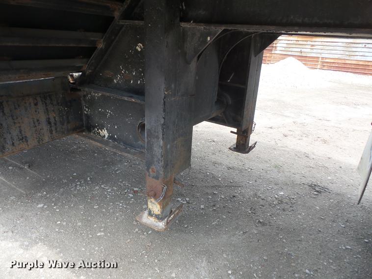 image for item DA1625 1980 Landoll tilt deck equipment trailer