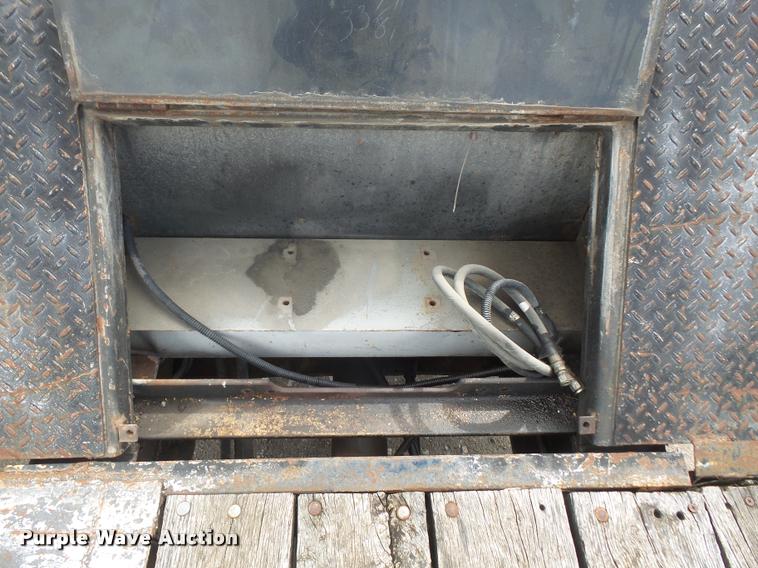 image for item DA1625 1980 Landoll tilt deck equipment trailer